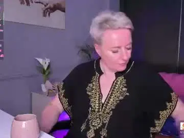 Nika_smit  live sex cam