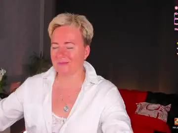 Nika_smit  live sex cam