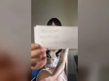 Noehprivate69  live sex cam
