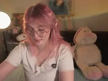 Snowflakeskitty  live sex cam