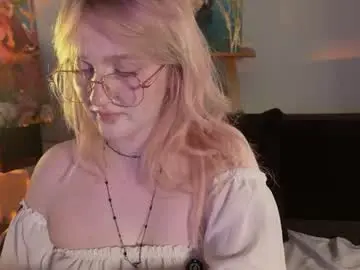 Snowflakeskitty  live sex cam