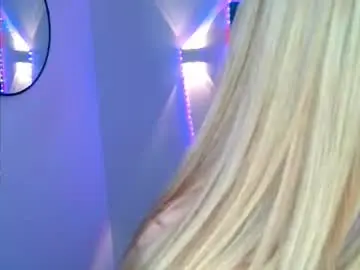 Sttyllezz  live sex cam