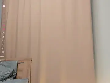 Tyty_pupu  live sex cam