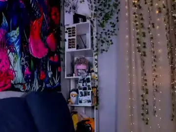 Violet_walker7  live sex cam