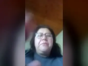 Darlyg  live sex cam
