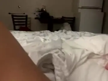 Hotty221817  live sex cam