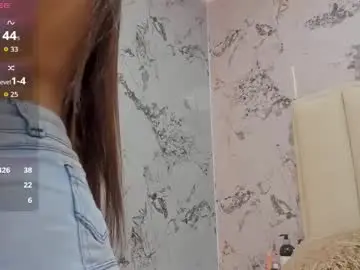 Korinasantos  live sex cam