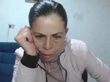 Marilyn_xxxx  live sex cam