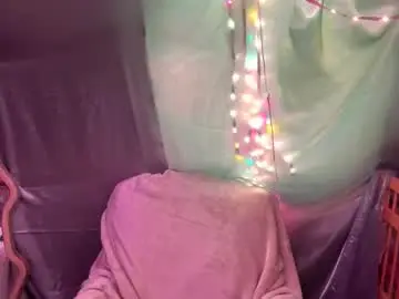 Nautinature  live sex cam