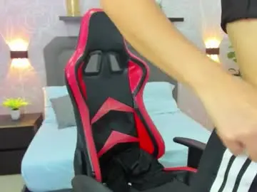 Noaah_smith_  live sex cam