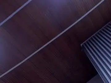 Roxanna_moore2  live sex cam