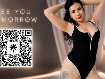 Tatikiss_  live sex cam