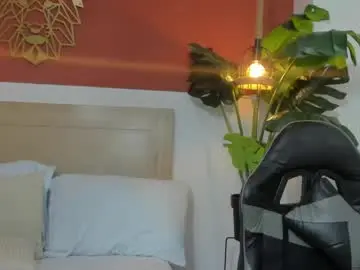 Zakia_grundy  live sex cam