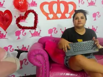 Adriana_foxxxy  live sex cam