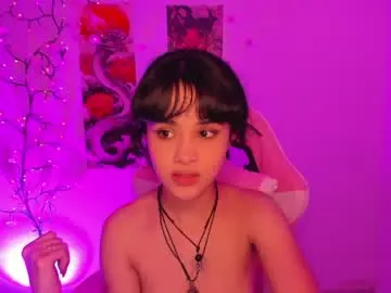 Amiyum  live sex cam