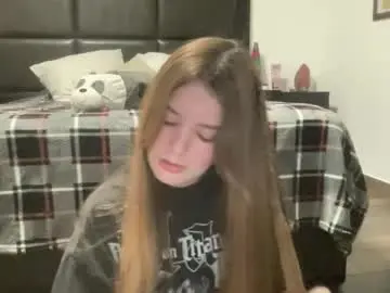 Eva8raun  live sex cam