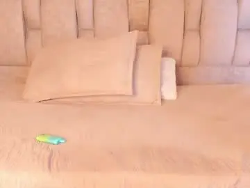 Kiarabrunelle  live sex cam