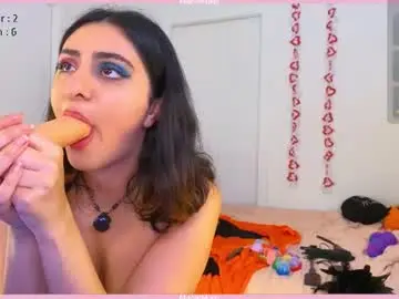 Maevemads  live sex cam