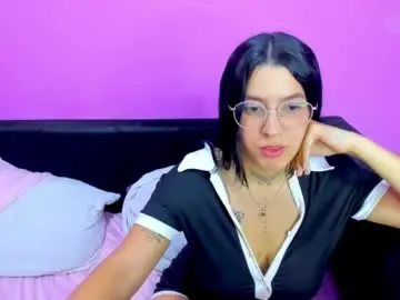 Melisaking12  live sex cam