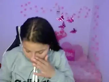 Nina__777  live sex cam