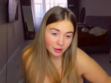 Sarahmils  live sex cam