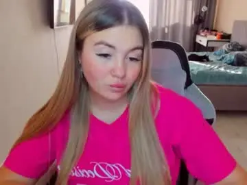Sarahmils  live sex cam