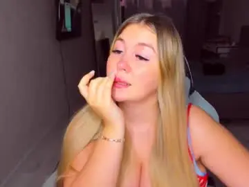 Sarahmils  live sex cam
