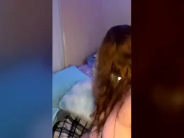 Sexyredd7  live sex cam