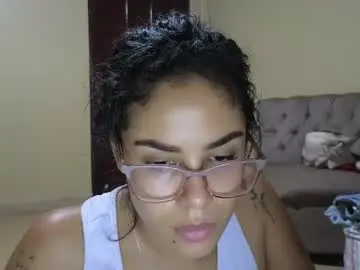 Sexyunicornio24  live sex cam