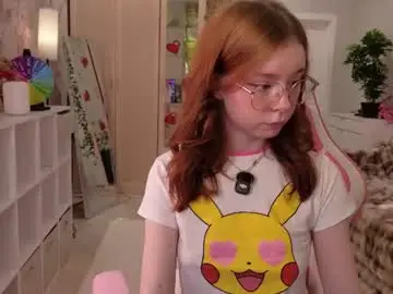 Softcoredoll  live sex cam