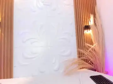 Valerie_sweett_  live sex cam