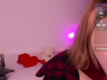 Babyuniporn  live sex cam