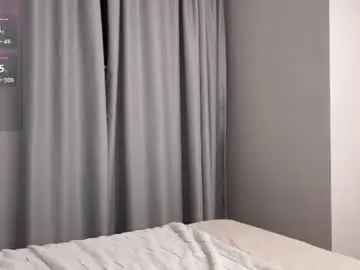 Bloomyblue  live sex cam