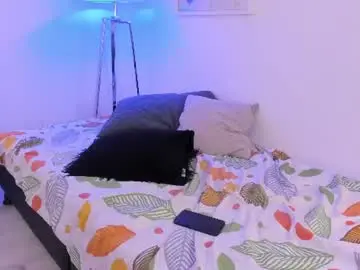 Essi_  live sex cam