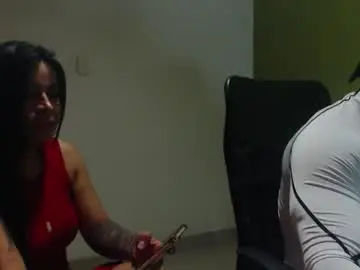 Liz_big_tits86  live sex cam