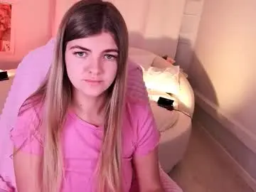 Loveuken  live sex cam