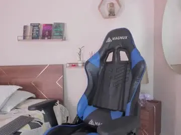 Lucy_ferreiraa  live sex cam