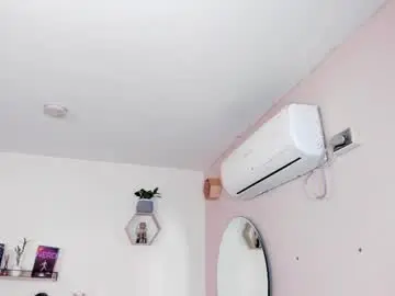 Lucy_ferreiraa  live sex cam