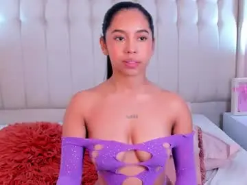 Lyn_smith_  live sex cam