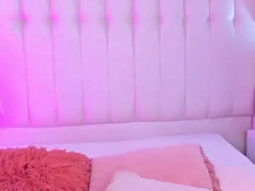 Lyn_smith_  live sex cam