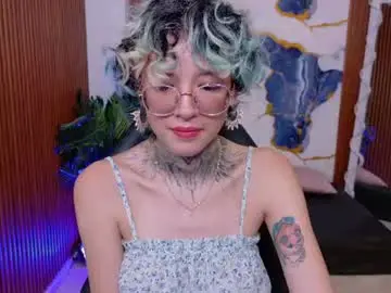 Lyra_tay  live sex cam