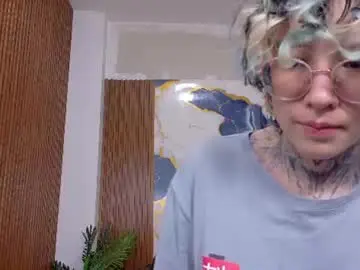 Lyra_tay  live sex cam