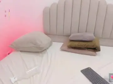 Nikki_angel_  live sex cam