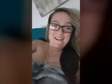 Shaylove1122  live sex cam