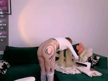Britney_lynch  live sex cam