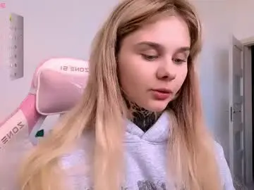 Britney_lynch  live sex cam