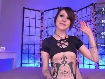 Drivethrulyle  live sex cam