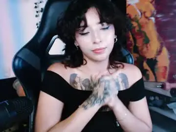 Jaadee18  live sex cam