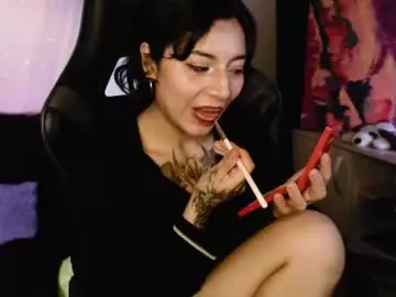 Jaadee18  live sex cam