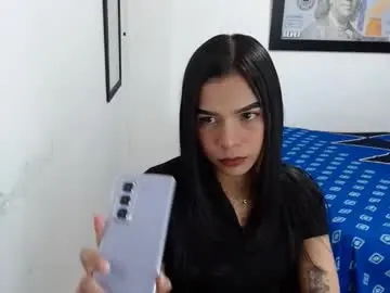 Linnaskinyy  live sex cam